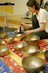 sound energy healing Tibetan bowl school healing